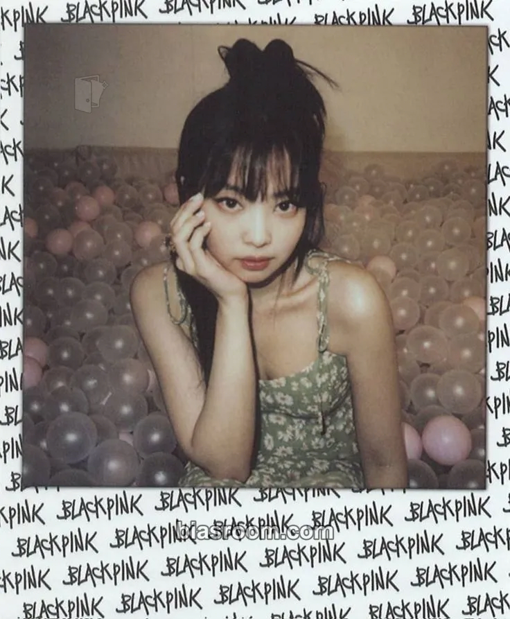 Jennie 2021 SUMMER DIARY IN EVERLAND - DVD & KIT VIDEO Photocard - BLACKPINK - BLACKPINK K-pop photocard