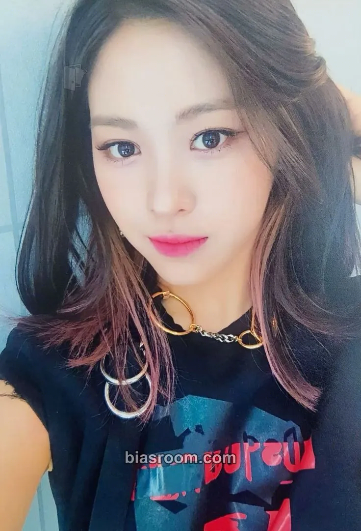 Ryujin IT’z DIFFERENT Photocard - ITZY - ITZY K-pop photocard