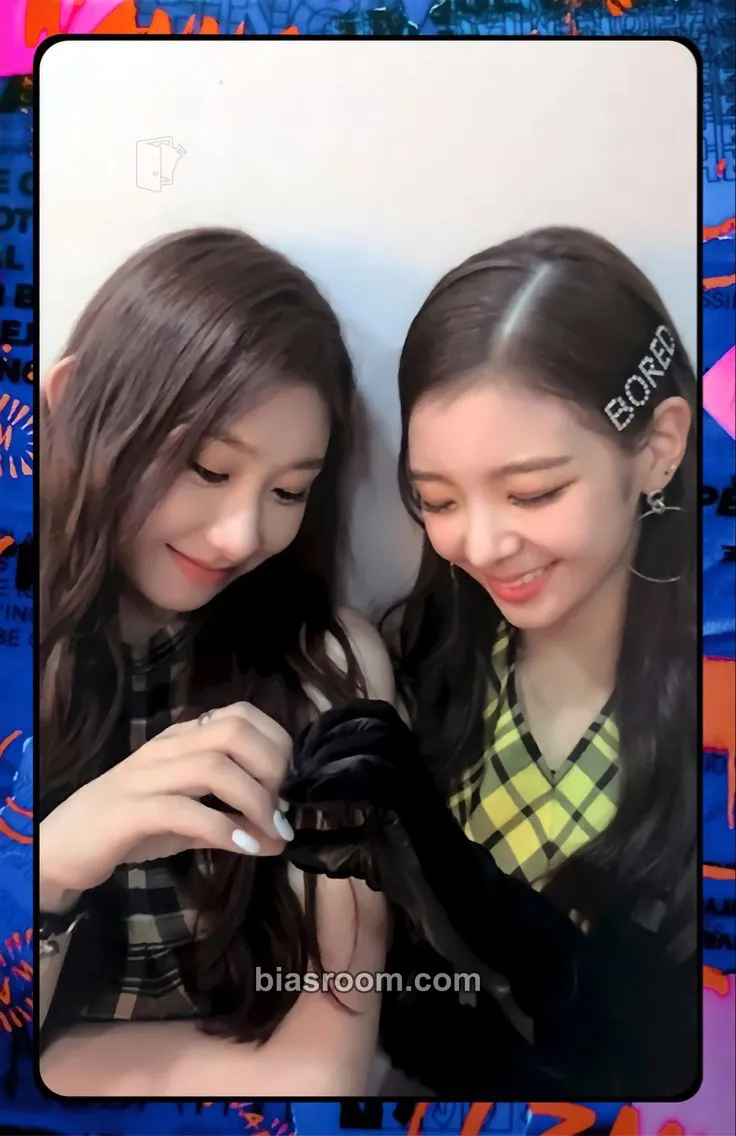IT’z ME Photocard - ITZY - ITZY K-pop photocard