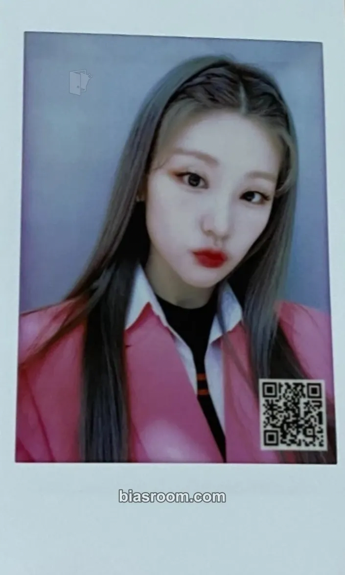 Yeji IT’z ME Photocard - ITZY - ITZY K-pop photocard