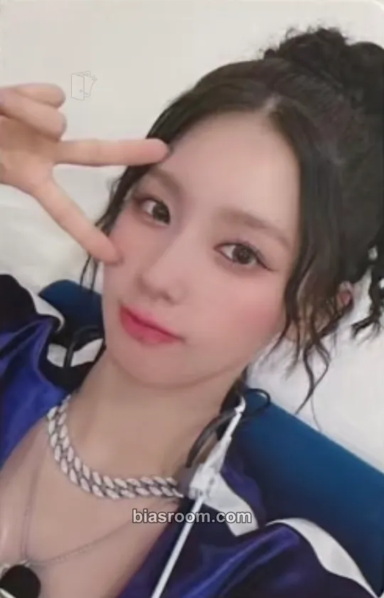 Miyeon I Feel Photocard - i-dle - i-dle K-pop photocard