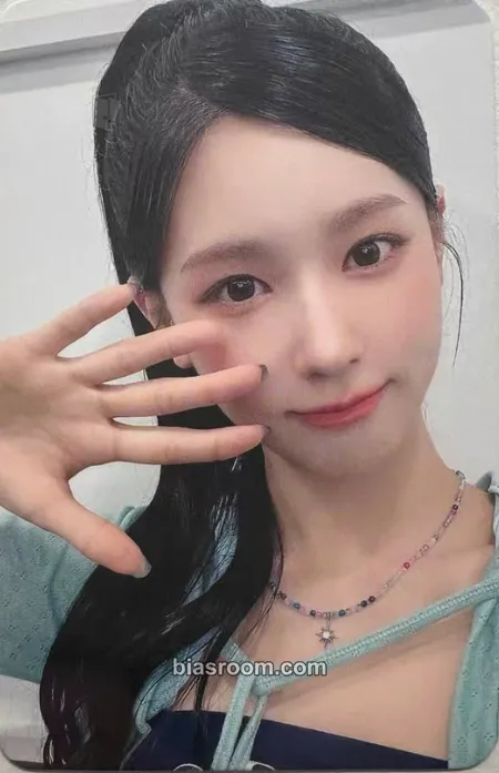 Miyeon I Feel Photocard - i-dle - i-dle K-pop photocard