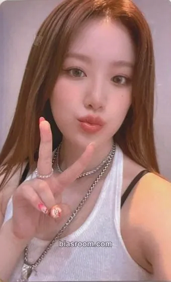 Shuhua I Feel Photocard - i-dle - i-dle K-pop photocard