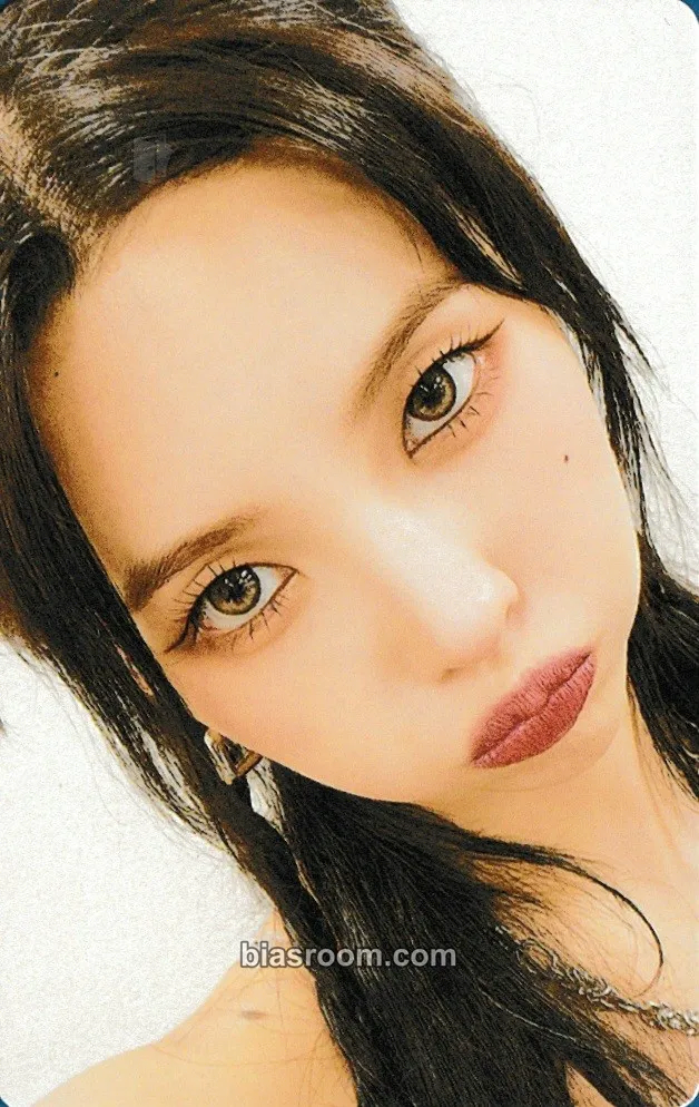 Soyeon I Feel Photocard - i-dle - i-dle K-pop photocard