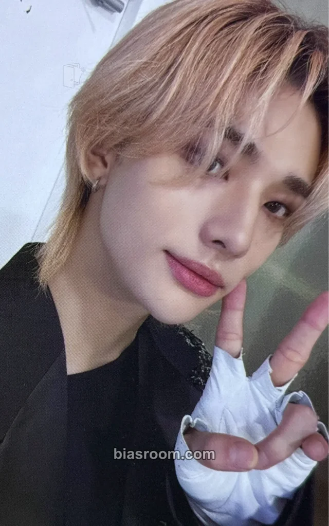 Stray Kids - Hyunjin - 5-STAR Album pre-order benefit (pob) mymusictaste (mmt)