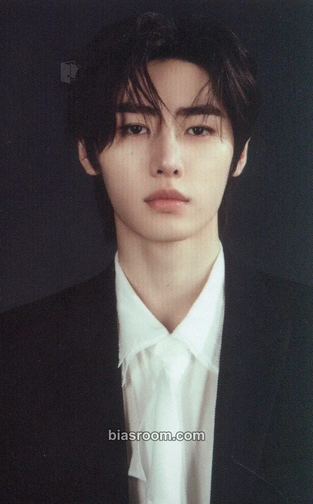 Sunghoon World Tour 'Fate' Photocard - ENHYPEN - ENHYPEN K-pop photocard