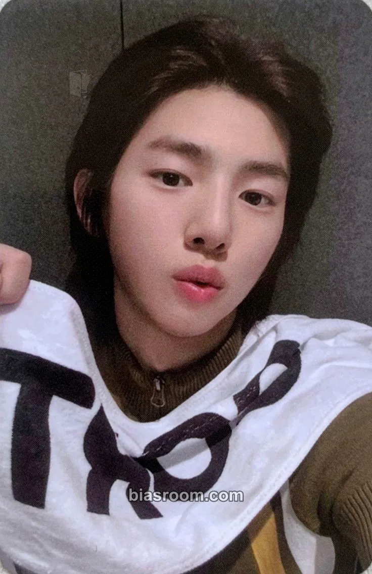 Juhoon COLOR OUTSIDE THE LINES Photocard - CORTIS - CORTIS K-pop photocard
