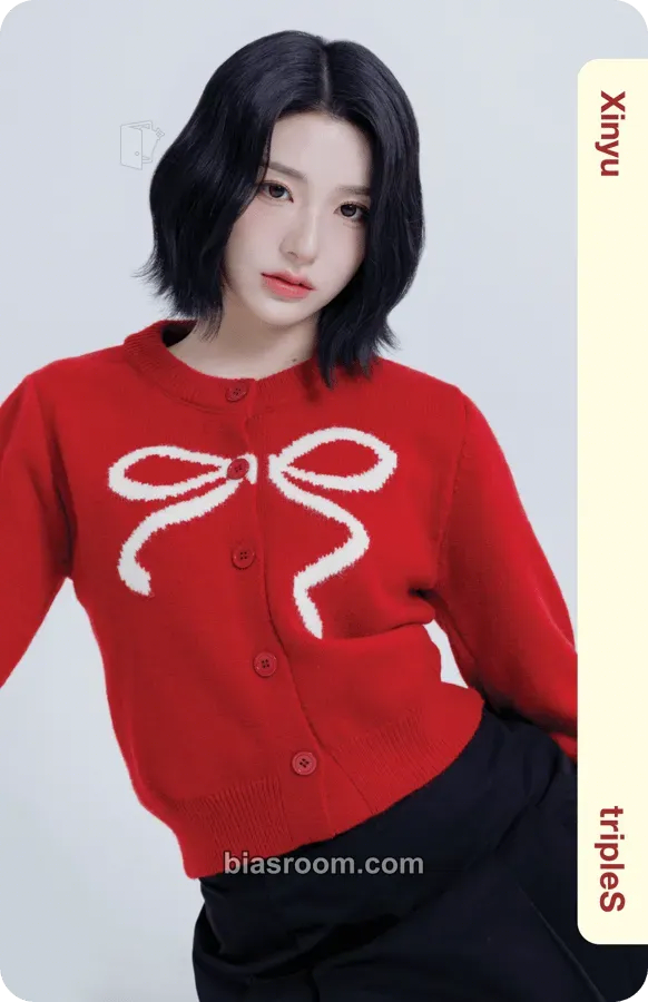 Xinyu Ever01 Physical Objekts Photocard - tripleS - tripleS K-pop photocard