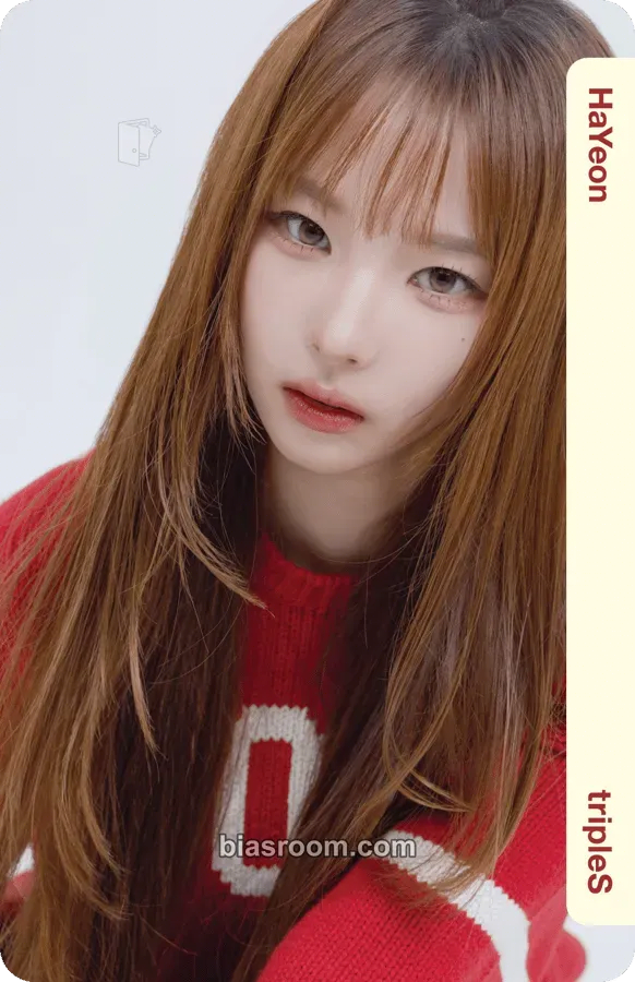 Hayeon Ever01 Physical Objekts Photocard - tripleS - tripleS K-pop photocard