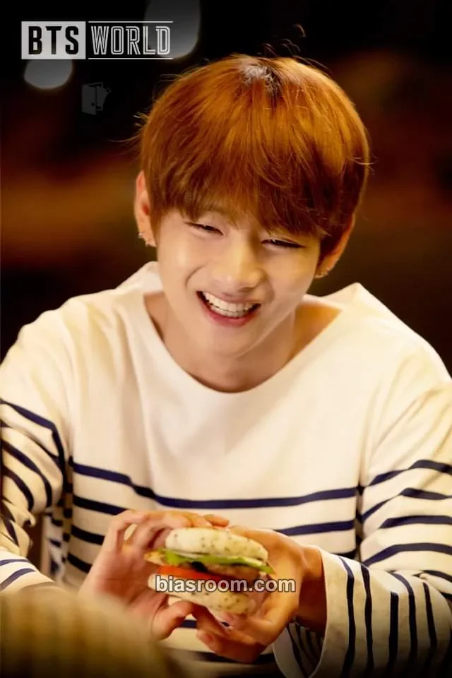 BTS - V - BTS World: Original Soundtrack Album raw photo japan purchase benefit japan store pop-up store nagoya