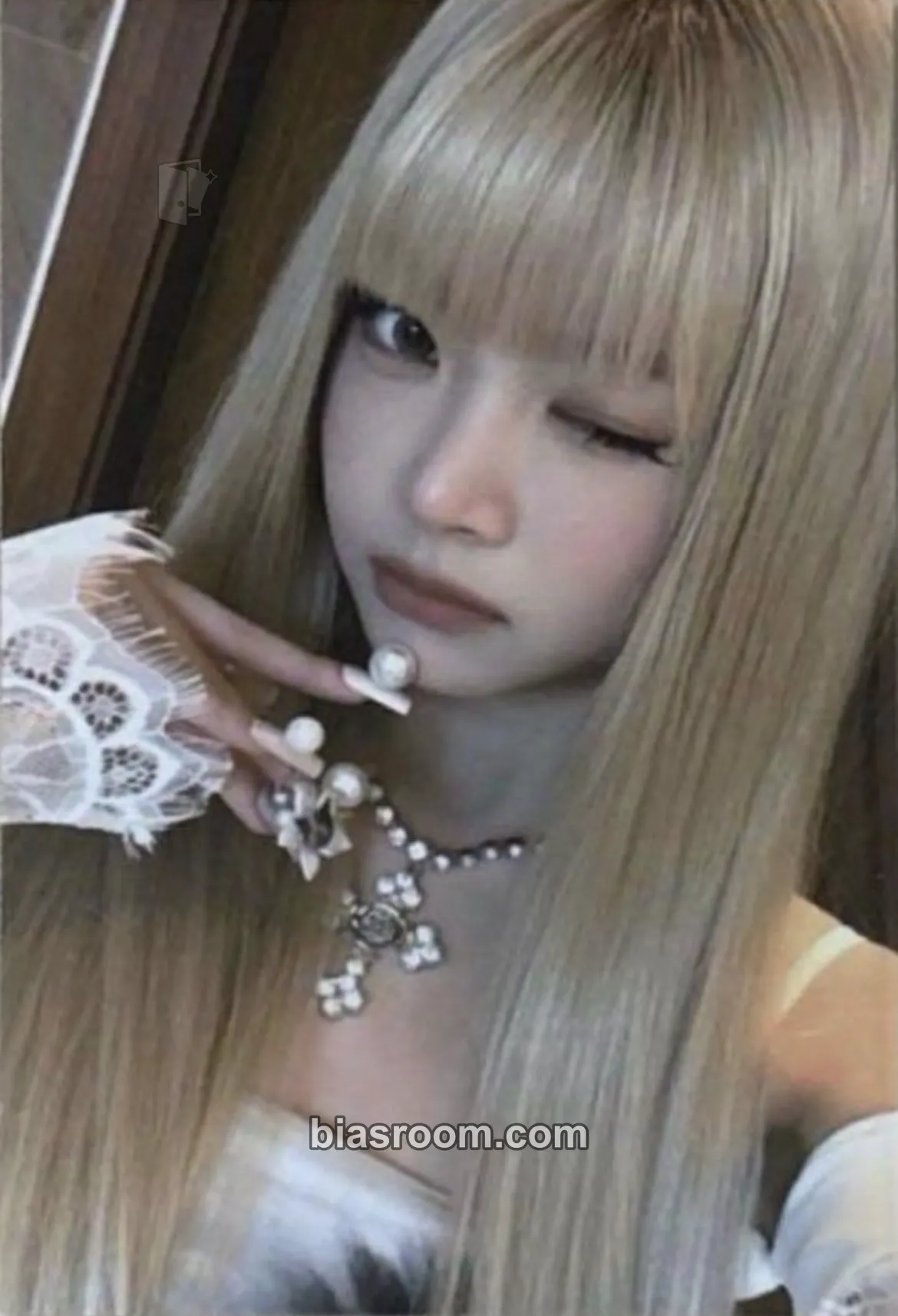 Hong Eunchae HOT Photocard - LE SSERAFIM - LE SSERAFIM K-pop photocard