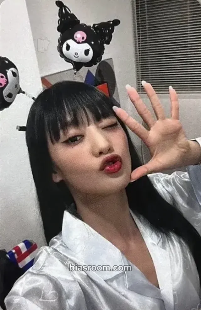 i-dle - Minnie - I Feel Album fan meeting broadcast gift