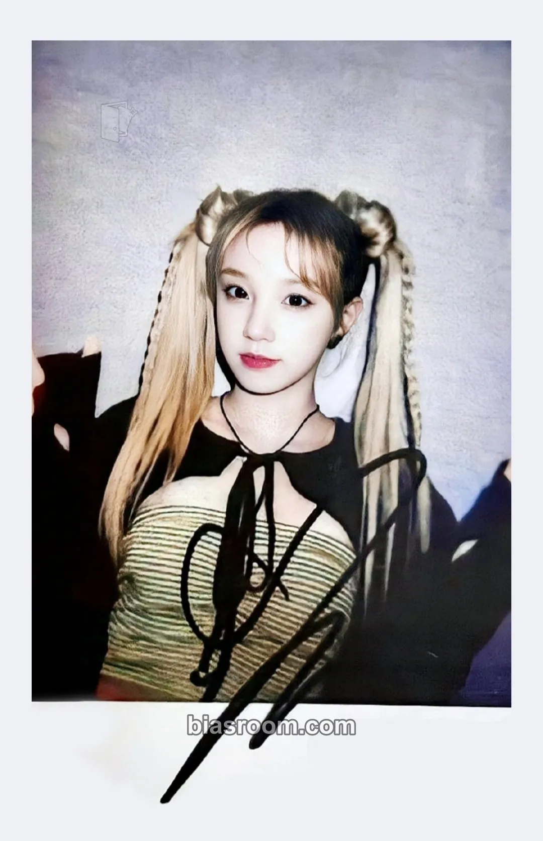 Yuqi I Feel Photocard - i-dle - i-dle K-pop photocard