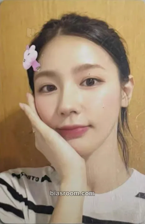 Miyeon I Feel Photocard - i-dle - i-dle K-pop photocard