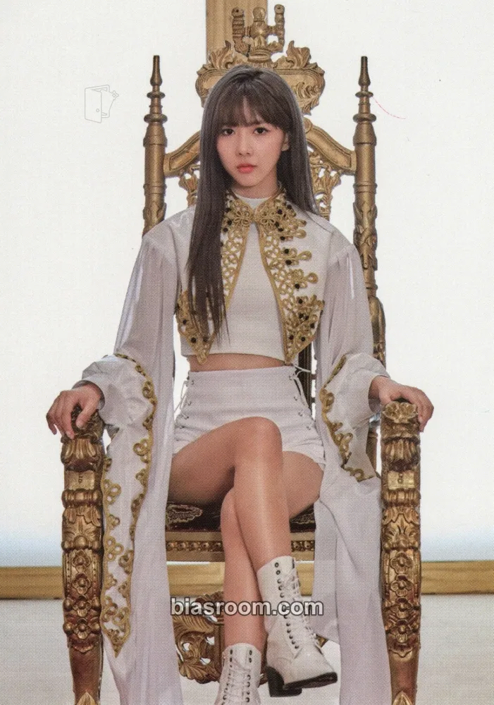 Yoohyeon Raid of Dream Photocard - Dreamcatcher - Dreamcatcher K-pop photocard