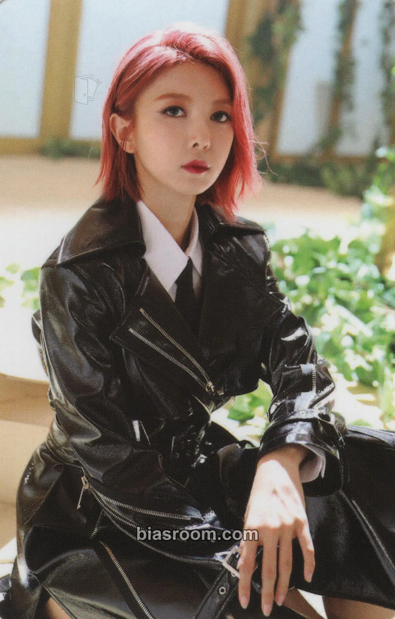 Dami Raid of Dream Photocard - Dreamcatcher - Dreamcatcher K-pop photocard