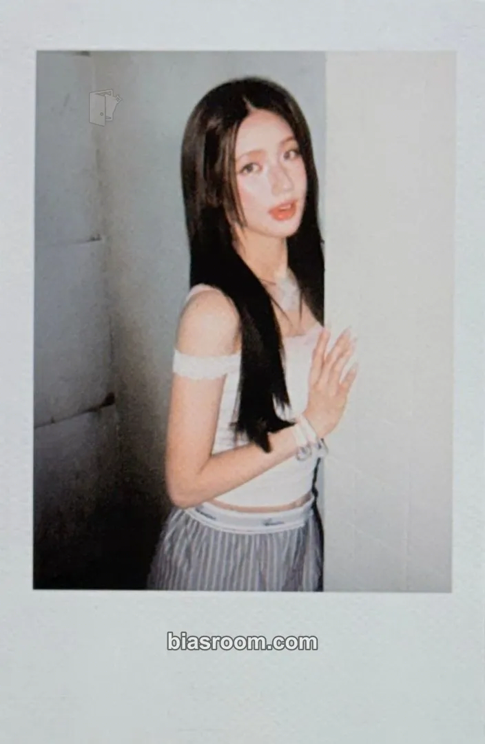 Miyeon MY, Lover Photocard - i-dle - i-dle K-pop photocard