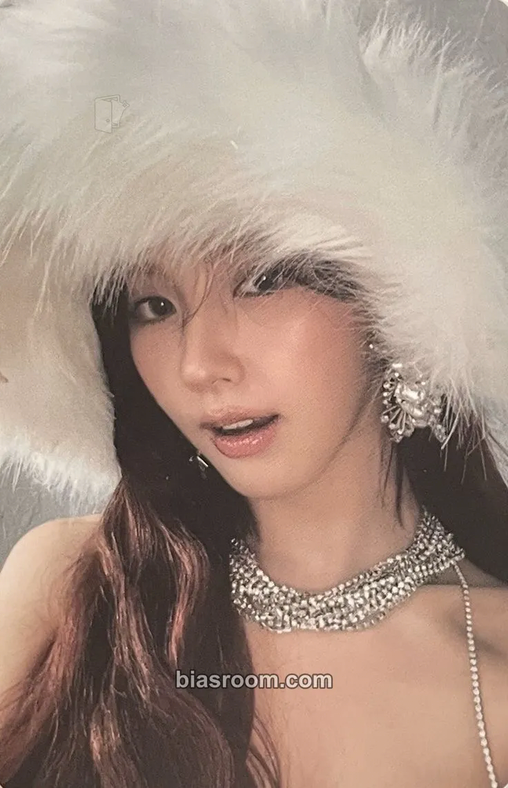 Miyeon 2 Photocard - i-dle - i-dle K-pop photocard