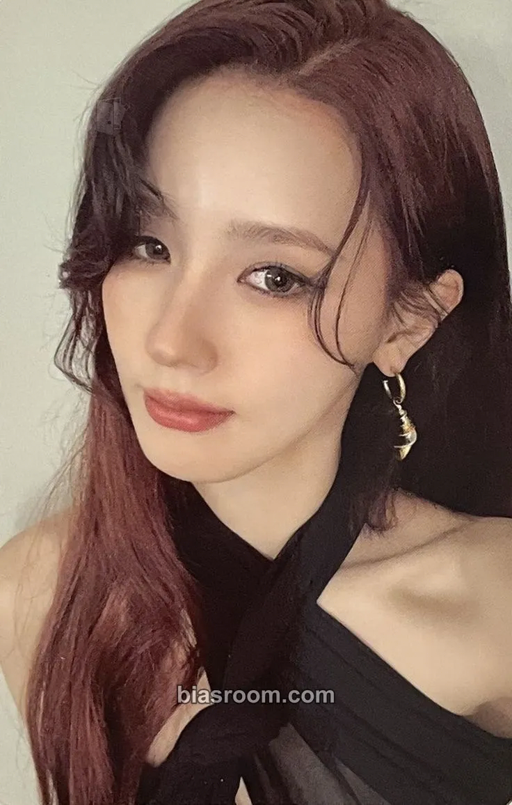 Miyeon 2 Photocard - i-dle - i-dle K-pop photocard