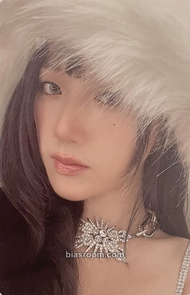 Shuhua 2 Photocard - i-dle - i-dle K-pop photocard
