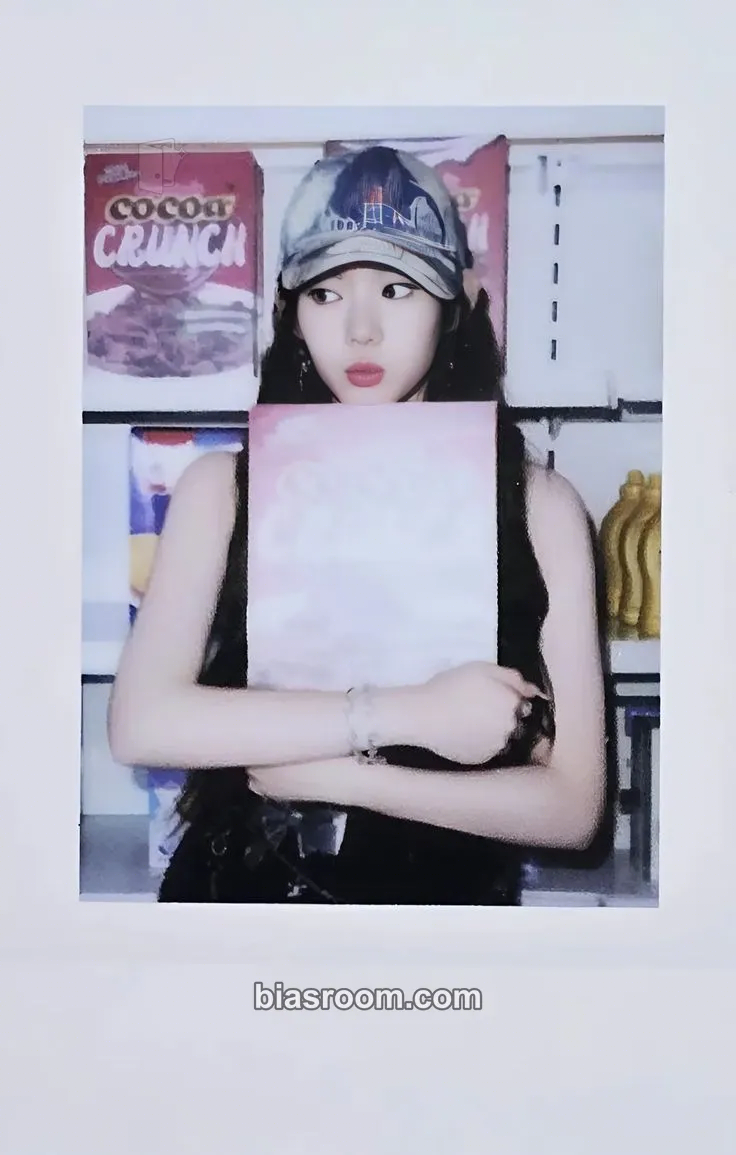 Rora Hello Monsters 1st World Tour Photocard - BABYMONSTER - BABYMONSTER K-pop photocard