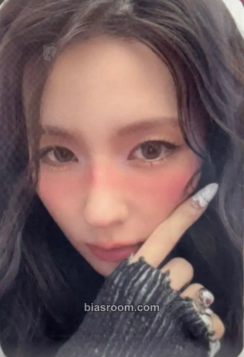 Miyeon MY, Lover Photocard - i-dle - i-dle K-pop photocard