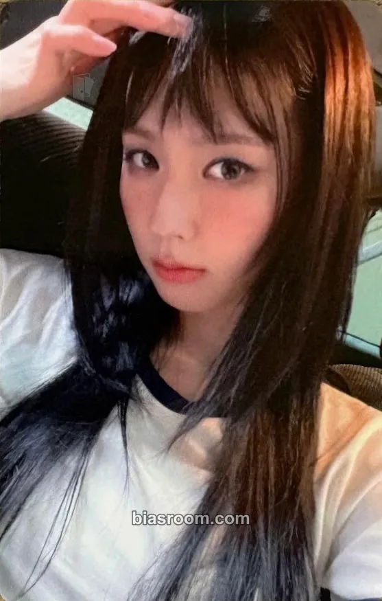 Miyeon MY, Lover Photocard - i-dle - i-dle K-pop photocard
