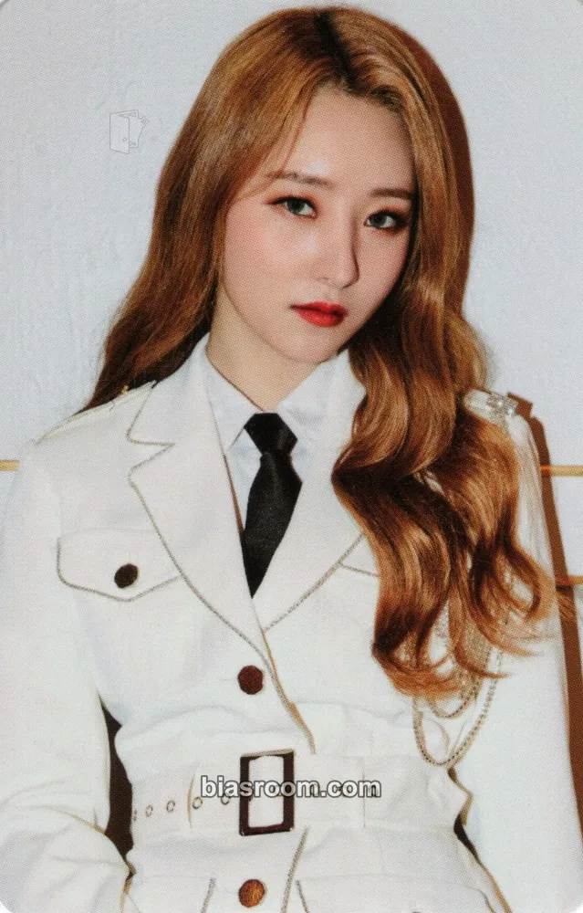 SuA Insomnia 1st official fanclub Photocard - Dreamcatcher - Dreamcatcher K-pop photocard