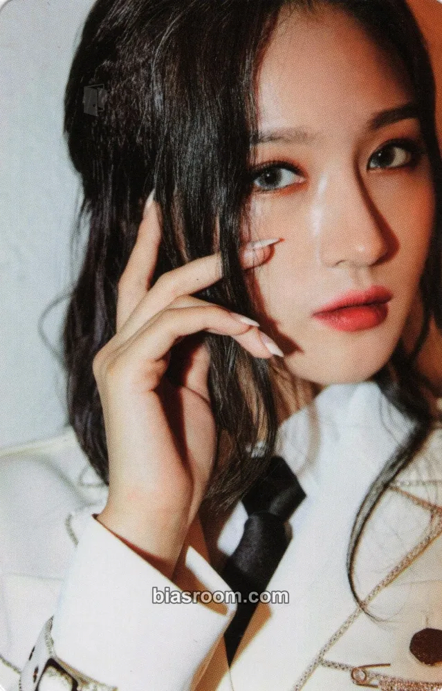 Siyeon Insomnia 1st official fanclub Photocard - Dreamcatcher - Dreamcatcher K-pop photocard