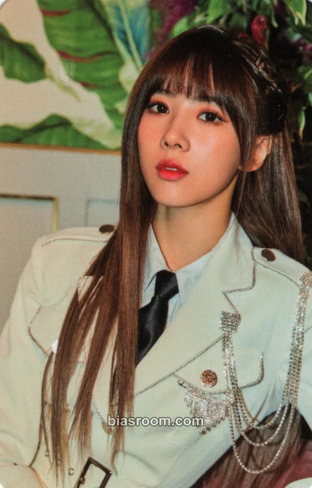 Yoohyeon Insomnia 1st official fanclub Photocard - Dreamcatcher - Dreamcatcher K-pop photocard