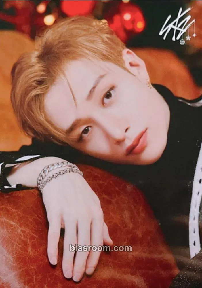 Bang Chan SHIBUYA109 XMAS x Stray Kids Photocard - Stray Kids - Stray Kids K-pop photocard