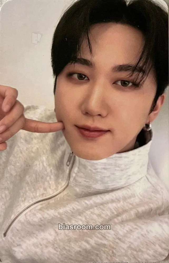 Changbin Mahagrid x Stray Kids Photocard - Stray Kids - Stray Kids K-pop photocard