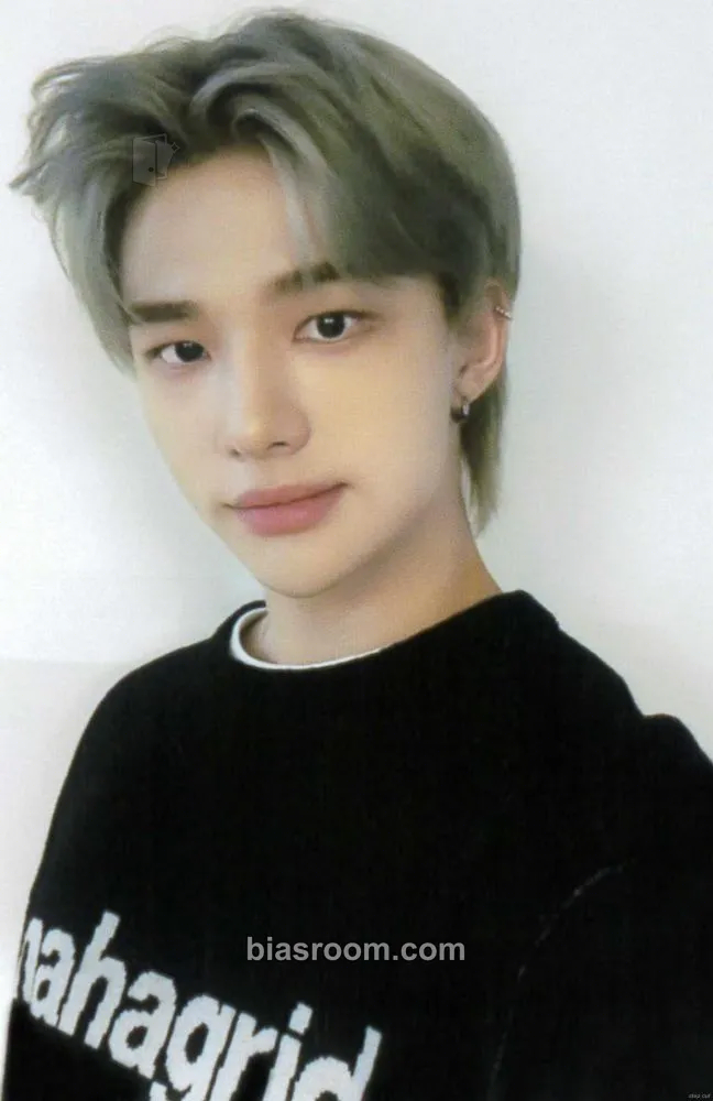 Hyunjin Mahagrid x Stray Kids Photocard - Stray Kids - Stray Kids K-pop photocard