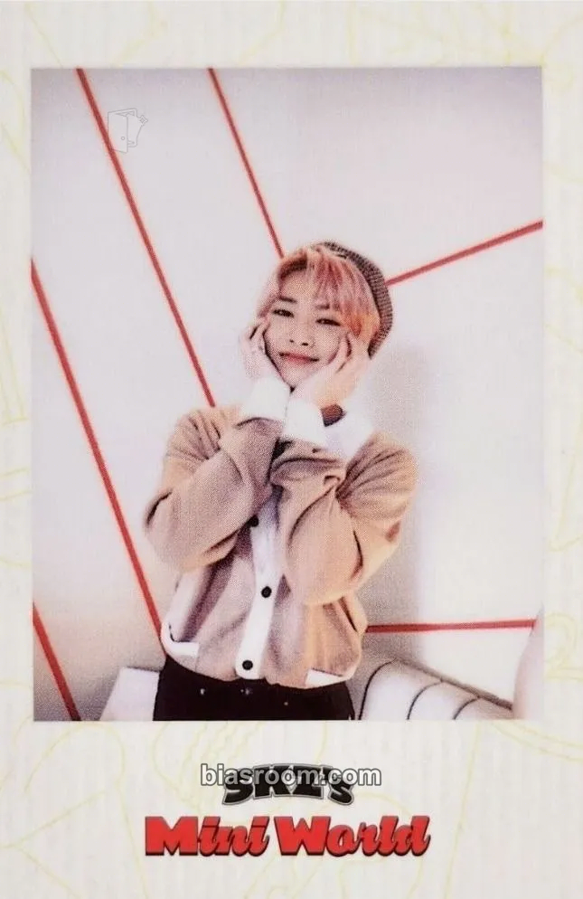 I.N 2023 Season's Greetings - SKZ's Mini World Photocard - Stray Kids - Stray Kids K-pop photocard