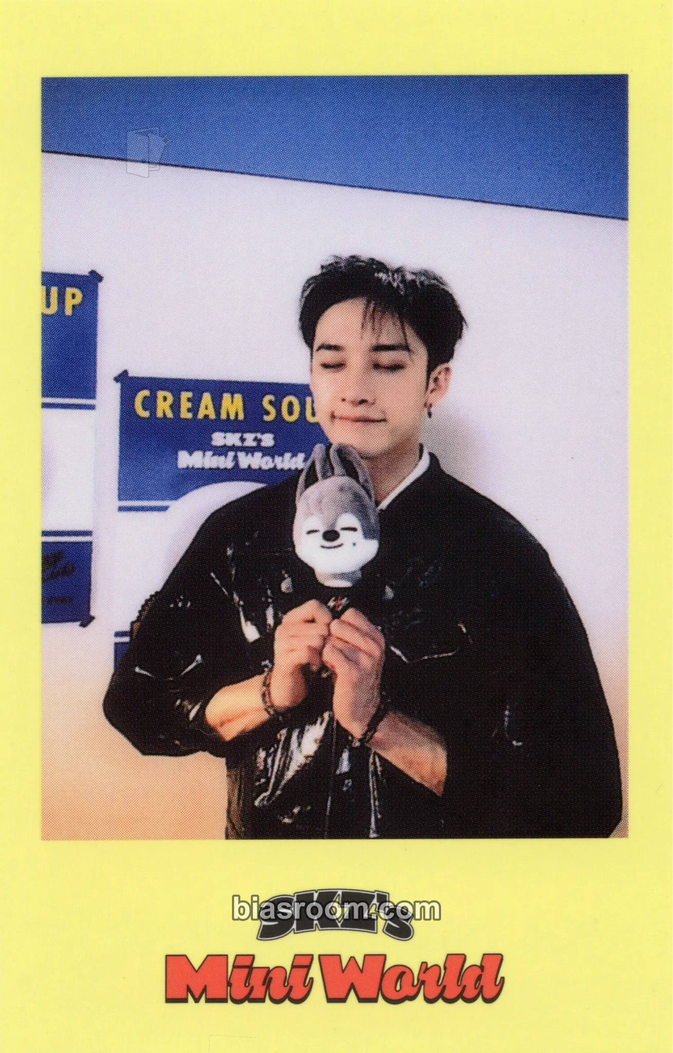 Bang Chan 2023 Season's Greetings - SKZ's Mini World Photocard - Stray Kids - Stray Kids K-pop photocard