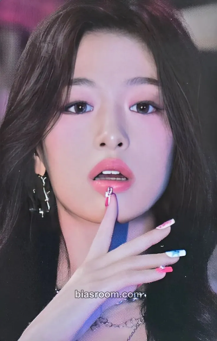 Ahyeon Hello Monsters 1st World Tour Photocard - BABYMONSTER - BABYMONSTER K-pop photocard