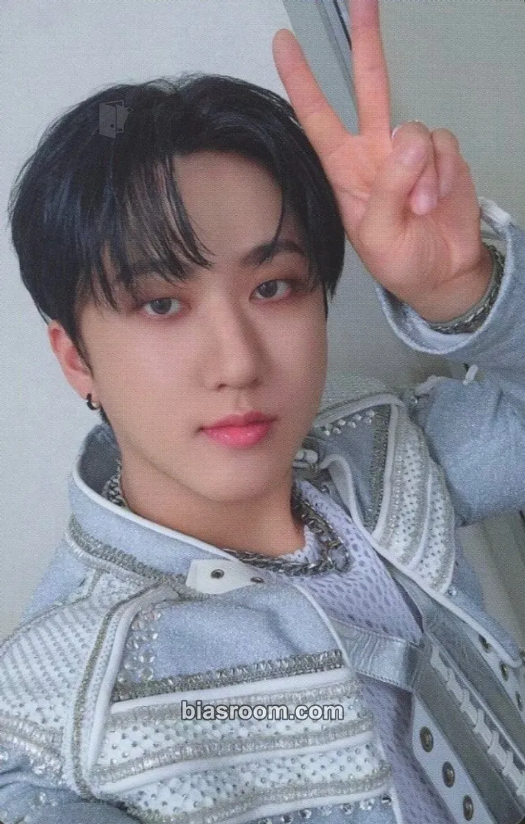 Changbin 5-STAR Dome Tour 2023 Blu-ray Photocard - Stray Kids - Stray Kids K-pop photocard