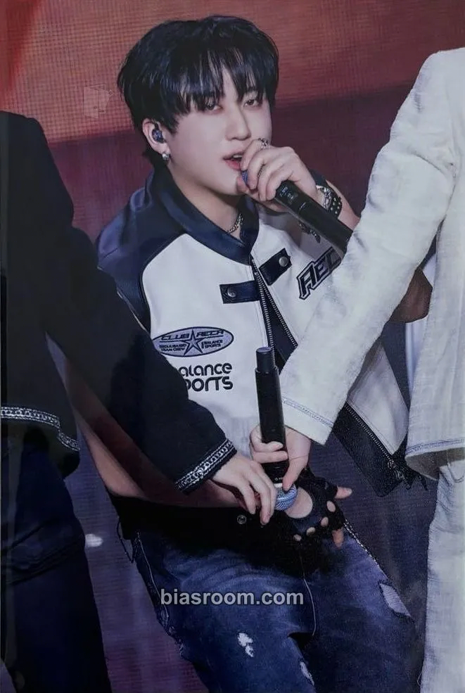 Changbin 5-STAR Dome Tour 2023 Blu-ray Photocard - Stray Kids - Stray Kids K-pop photocard