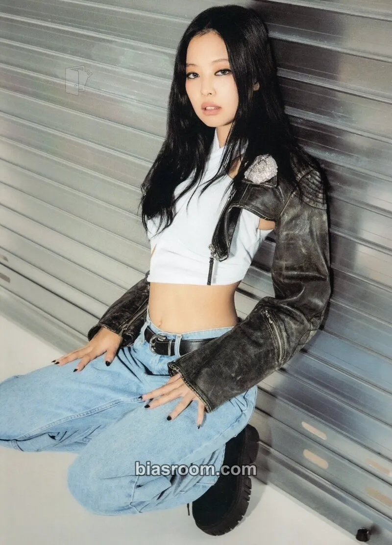 Jennie BORN PINK Photocard - BLACKPINK - BLACKPINK K-pop photocard