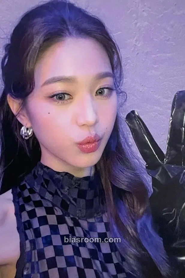 Wonyoung ELEVEN Photocard - IVE - IVE K-pop photocard