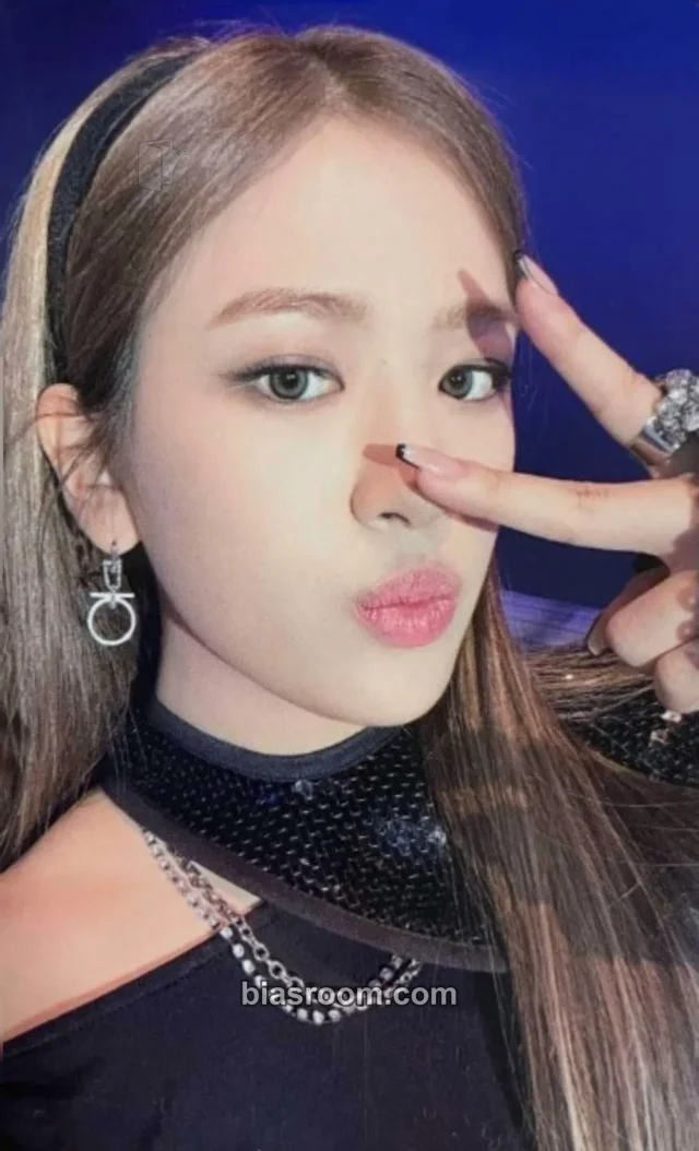 IVE - Yujin - ELEVEN Album soundwave video call round 1