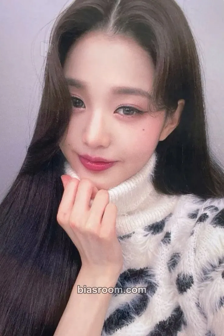 Wonyoung ELEVEN Photocard - IVE - IVE K-pop photocard