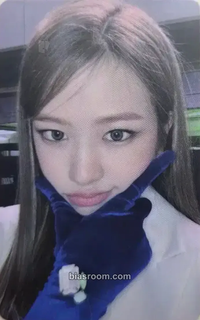 Yujin ELEVEN Photocard - IVE - IVE K-pop photocard