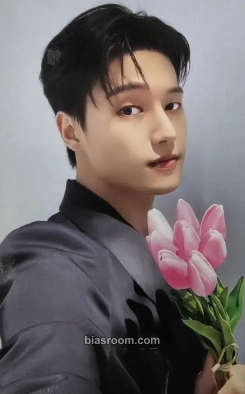 Wooyoung GOLDEN HOUR : Part.1 Photocard - ATEEZ - ATEEZ K-pop photocard