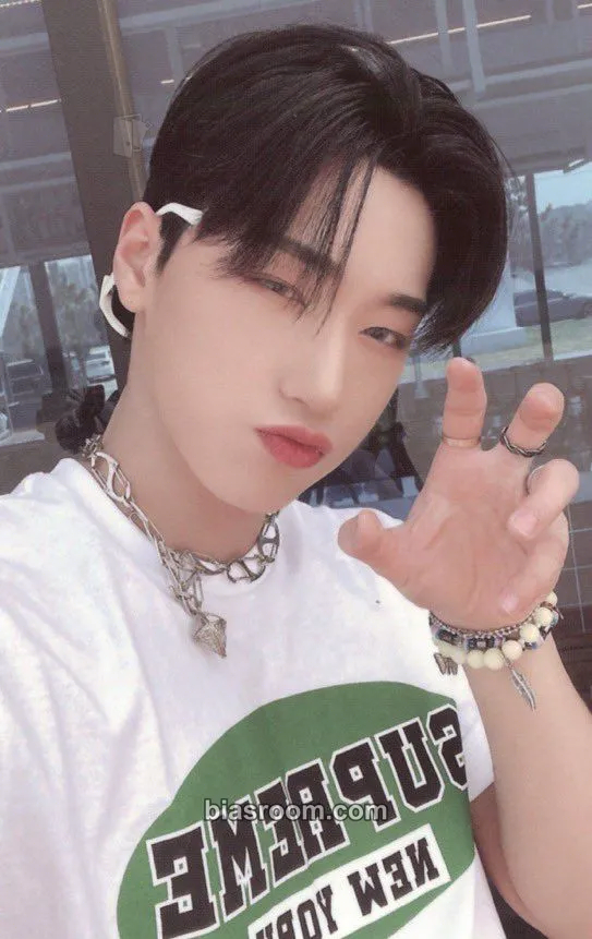 San 2023 SUMMER PHOTOBOOK Photocard - ATEEZ - ATEEZ K-pop photocard