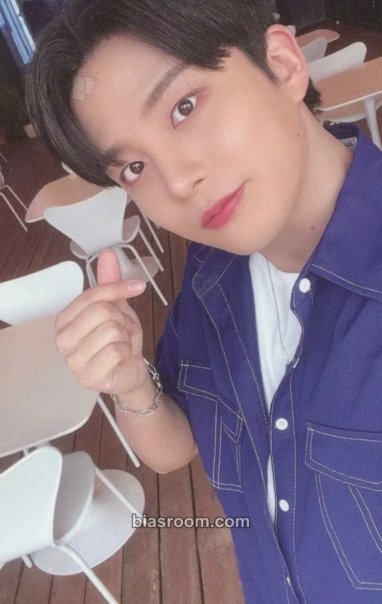 Jongho 2023 SUMMER PHOTOBOOK Photocard - ATEEZ - ATEEZ K-pop photocard