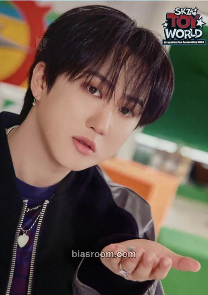 Changbin SKZ Toy World-Fan Connecting 2024 Photocard - Stray Kids - Stray Kids K-pop photocard