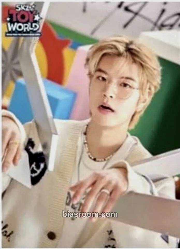 Seungmin SKZ Toy World-Fan Connecting 2024 Photocard - Stray Kids - Stray Kids K-pop photocard