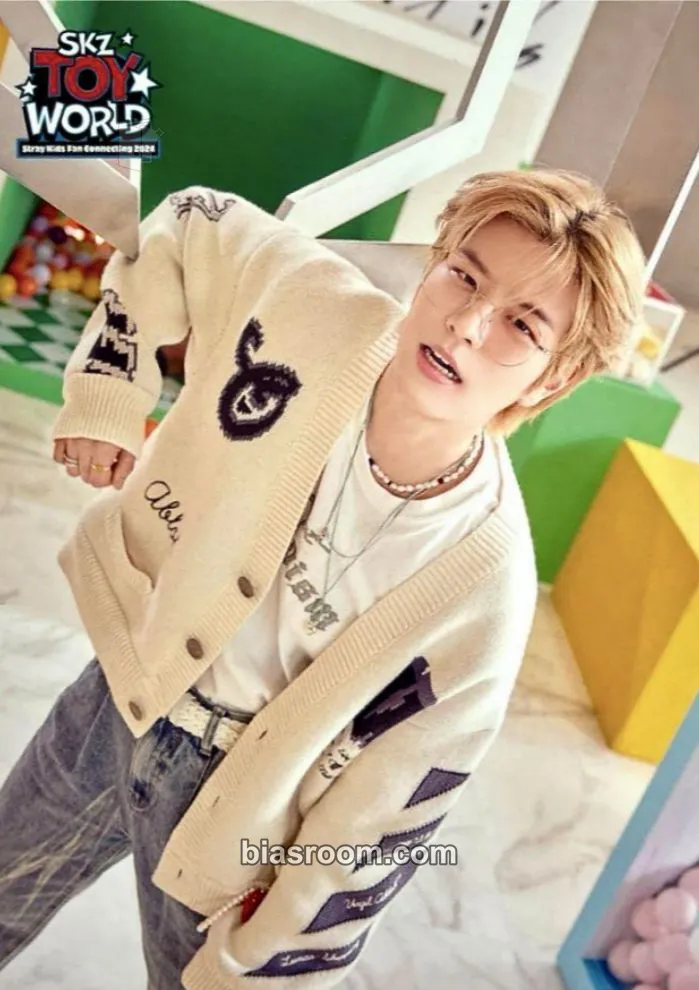 Seungmin SKZ Toy World-Fan Connecting 2024 Photocard - Stray Kids - Stray Kids K-pop photocard