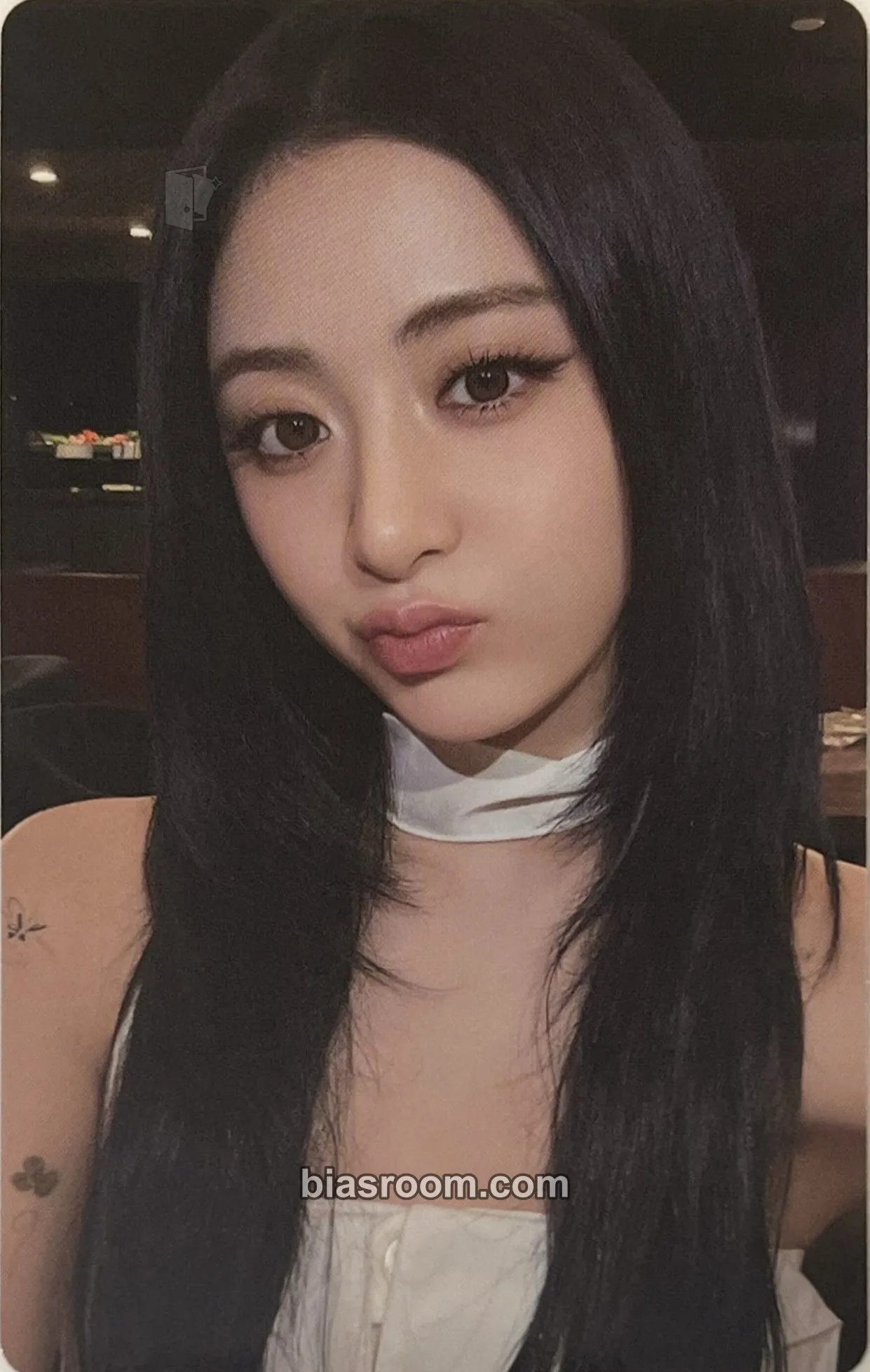 Huh Yunjin CRAZY Photocard - LE SSERAFIM - LE SSERAFIM K-pop photocard